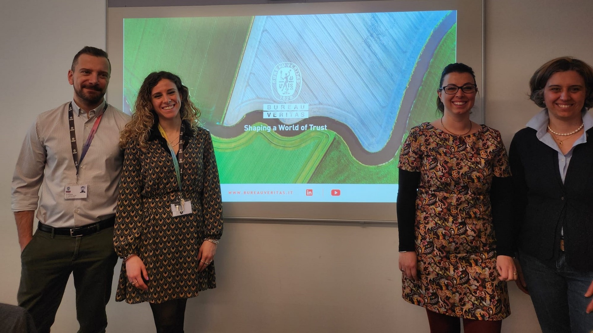 Gruppo di colleghi Deploy Your Talnet