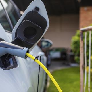 macchina ricarica elettrica