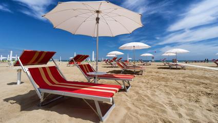 spiaggia mare stabilimento balneare