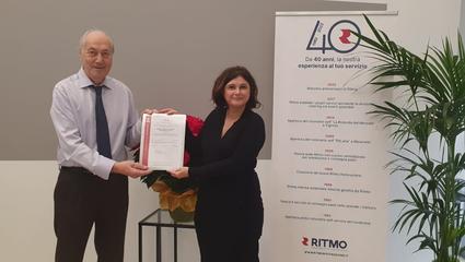 consegna certificato a Ritmo