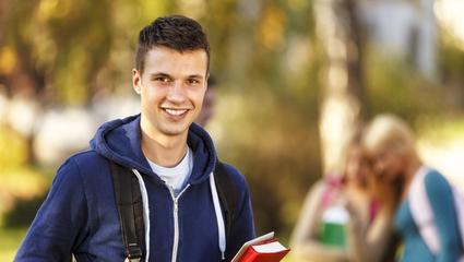 giovane studente universitario