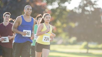 Corridori uomo e donna per la parità di genere