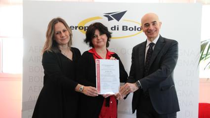 Consegna certificato Aeroporto di Bologna