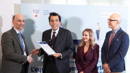 Consegna del certificato a Centrale del Latte di Roma