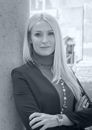 Immagine in bianco e nero di Anna Pasotti