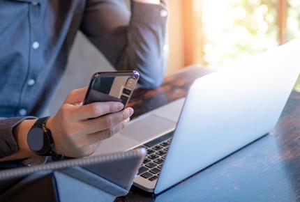 business-phone-pc